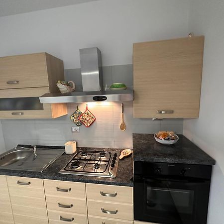 Luxury Sea House Apartment ตราปานี ภายนอก รูปภาพ