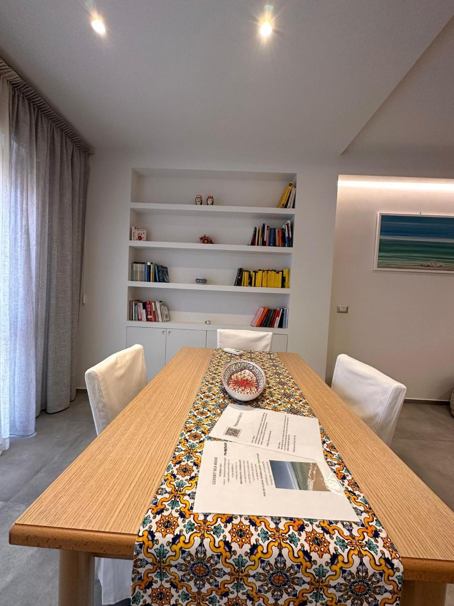 Luxury Sea House Apartment ตราปานี ภายนอก รูปภาพ